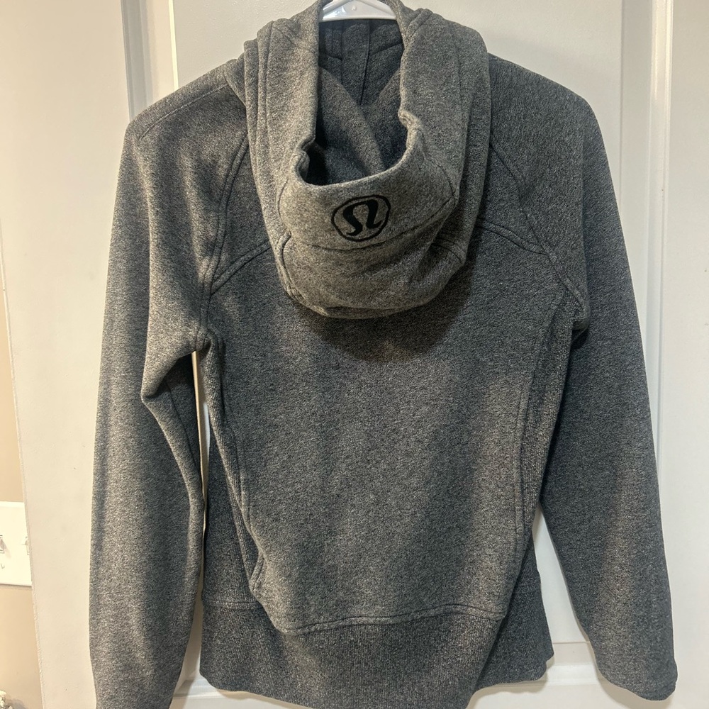 Lululemon Scuba